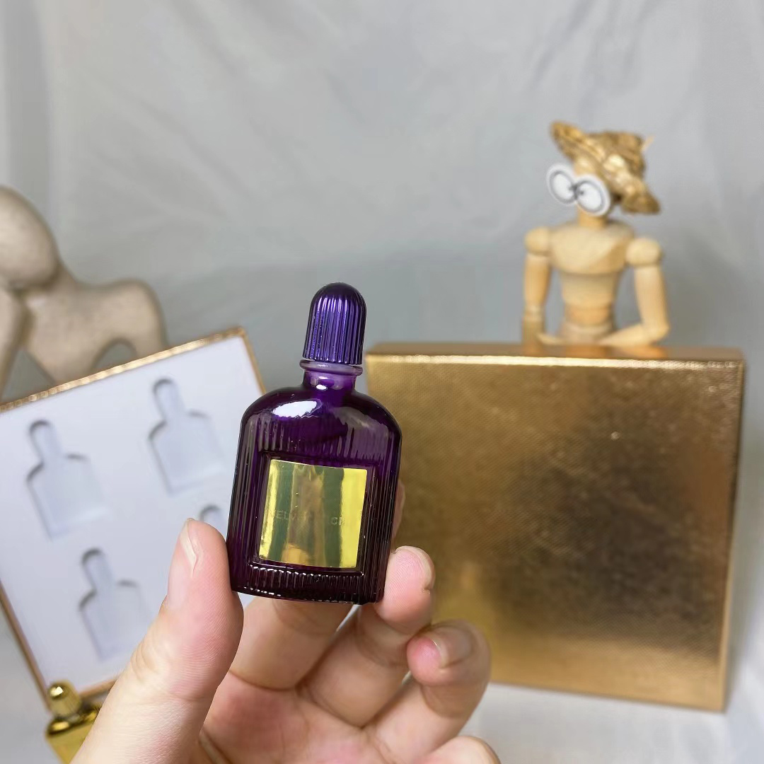 Klon parfüm için insan hediye seti 10ml 4 şişe siyah orkide eau de parfum edp sprey tasarımcı marka kokuları koku toptan uzun ömürlü sevgililer hediye parfümleri stok