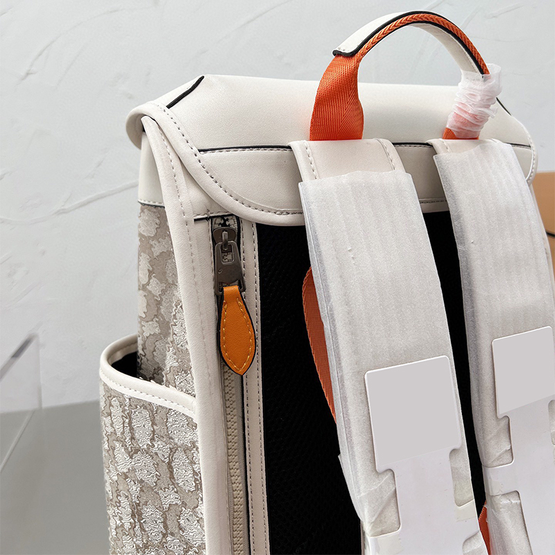 Tasarımcılar sırt çantaları lüksler sırt çantası çanta mektup tasarımı büyük kapasiteli yürüyüş çantası mizaç çok yönlü hediye sırt çantası Malzeme Deri stilleri çok iyi