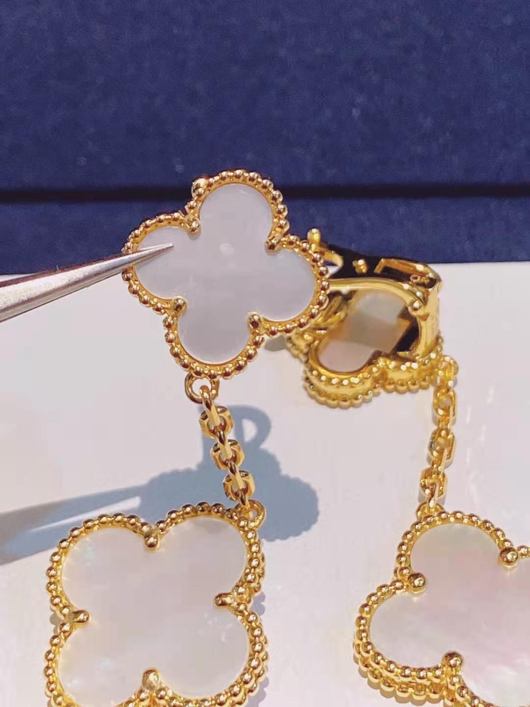 100 925 zilveren ontwerper Danglechandelier -oorbellen vrouwen houden van vierbladige klaver oorbellen mode luxe bruiloft oorrang sieraden 22598901