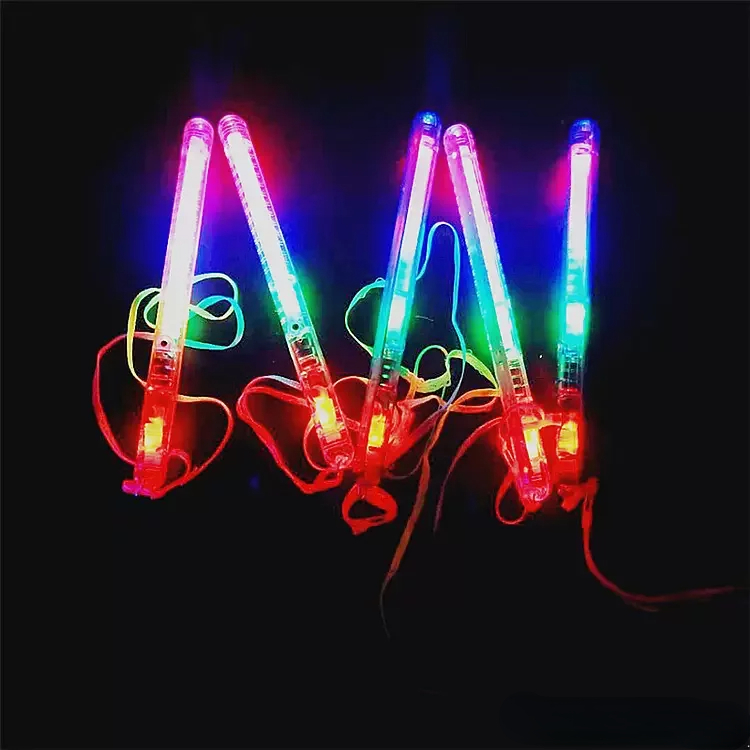 Multicolor Light-Up clignotant des bâtons rave LED FLASHING STROBE WANDS Concerts Party Glow Stick
