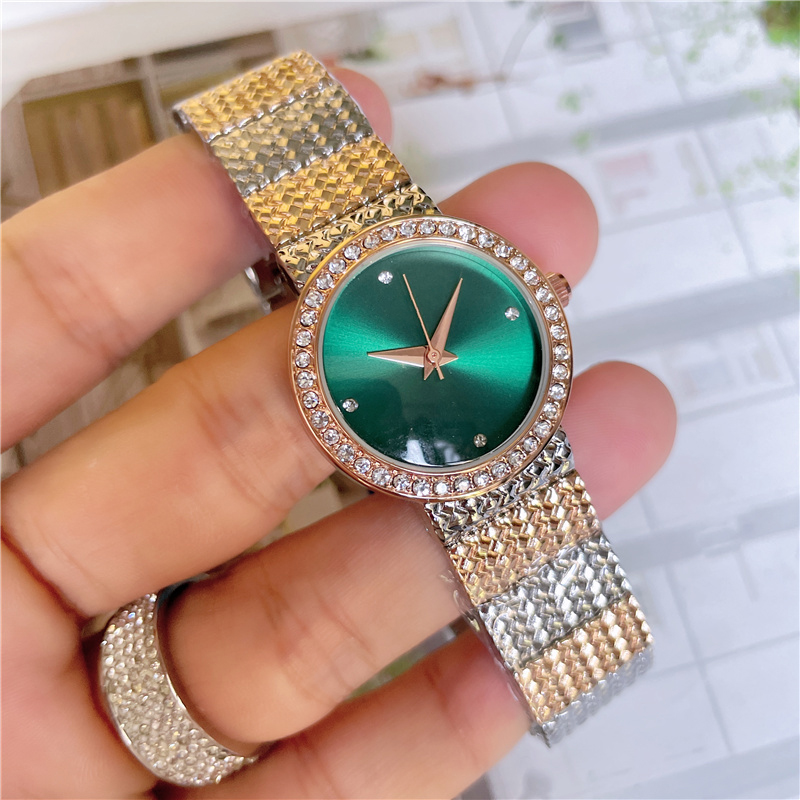 Marque de mode montres-bracelets femmes dames fille cristal Style luxe métal acier bande Quartz horloge Di 44