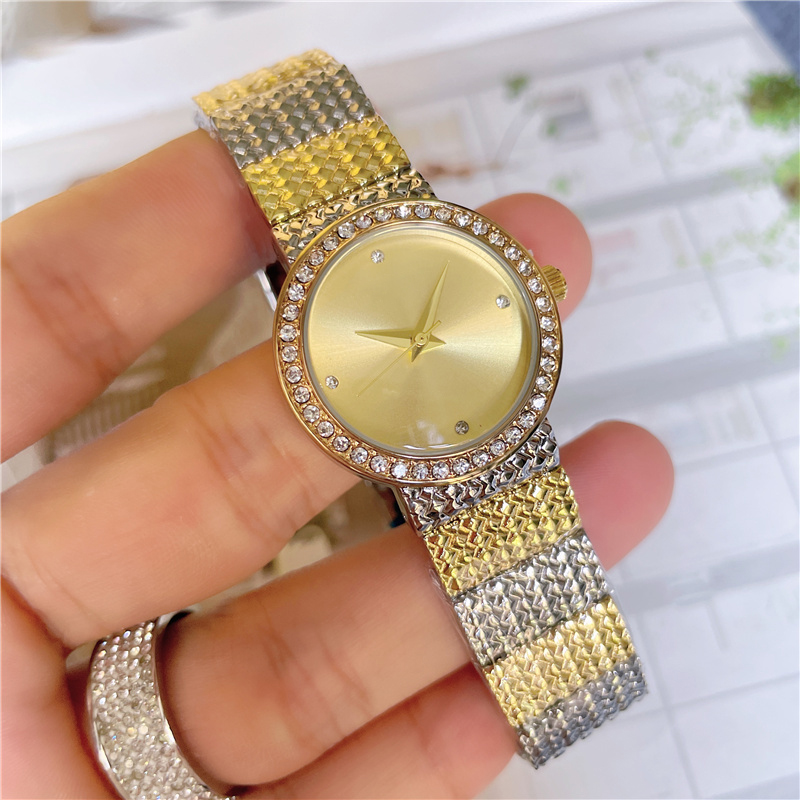 Marka modowa zegarki na rękę kobiety panie dziewczyna styl kryształowy luksusowy metalowy pasek ze stali zegar kwarcowy Di 44