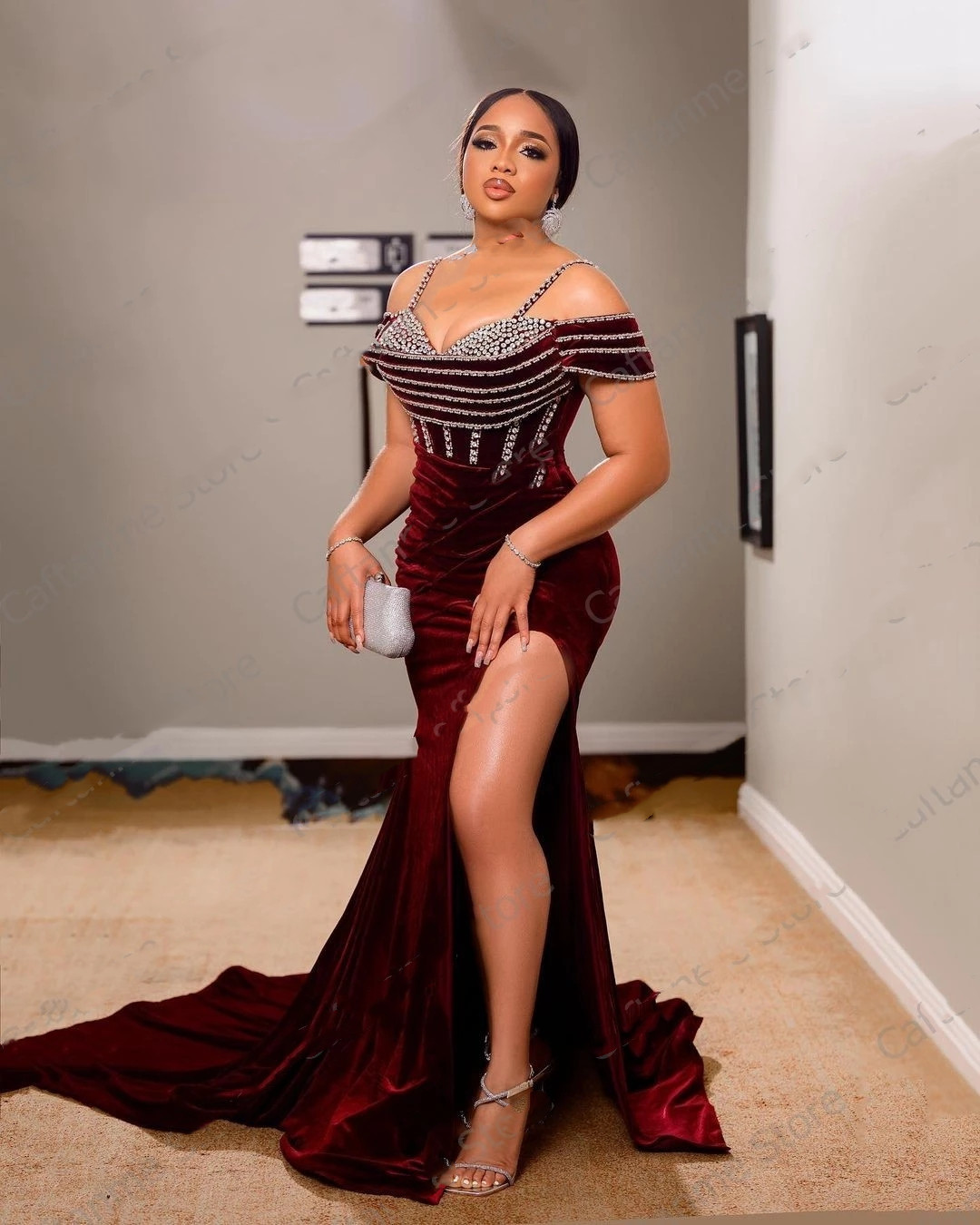 Sexy Burguny Velvet Prom Party Dresses For Arabic Women 2023 Aso Ebi Off The Shoulder Beaded Front Split Formal Evening Gowns