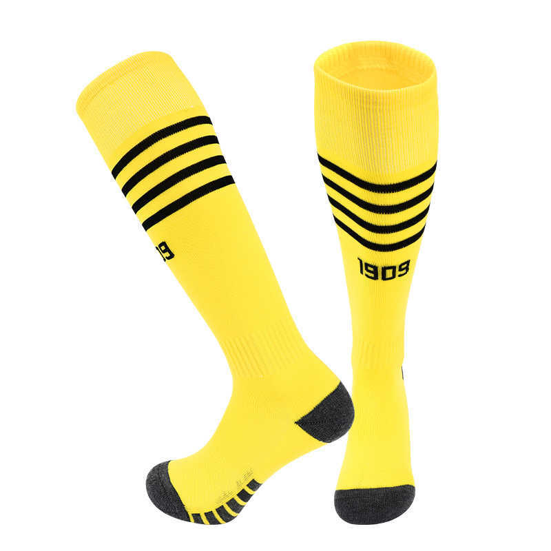 Sports Socks 2022/23 Niwe Seizoenen Voetbal Sokken Voor Kinderen Volwassen Verdikking Handdoek Bod Antislip Training Match Sport Kous L221026