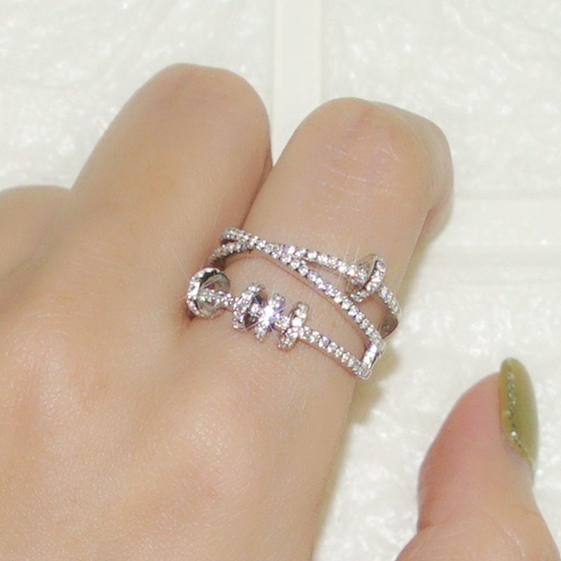 Z bocznymi kamieniami S925 Srebrny zestaw pierścienia z diamentami wiele pierścieni Para Para biżuterii 9707022