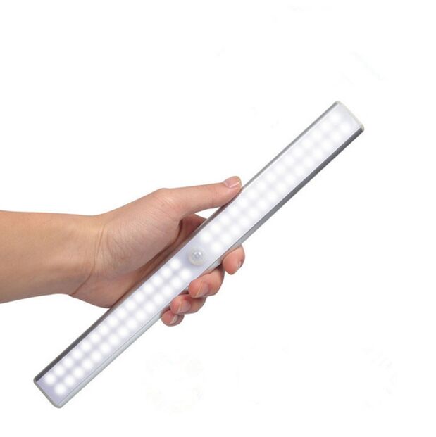 Motion Sensor Lights Wireless LED Night Light USB Oplaadbare nachtlamp voor keukenkast Garderobe Lampen Trap achtergrondverlichting