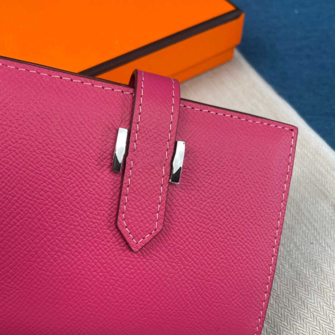 Luxury Designer Handbag 2022 Fashion purse Wallets Family Palm Grain Cowhide New Vertical Wallet Card Bag Solid Color Versatile Factory Direct Sale Low price