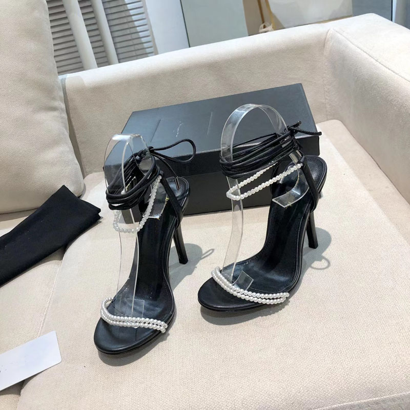 2022 Designer-Sandalen mit spitzem Zehenbereich und Perlen, Damen-Sandalen aus 100 % Leder, modische Damen-Schuhe mit Schnürsenkel-Verband, bedeckte Zehen, sexy Stiletto-Sandalen mit mittlerem Absatz, Größen 35–39