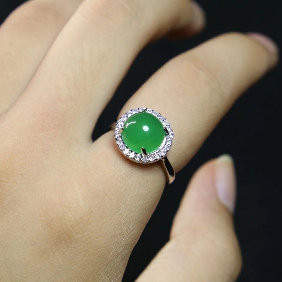 Natural Green Jade mit S925 Silberschmuck Set Ring Ohrringe Anhänger reiner Chrysoprase Feine Schmuck Halskette Set
