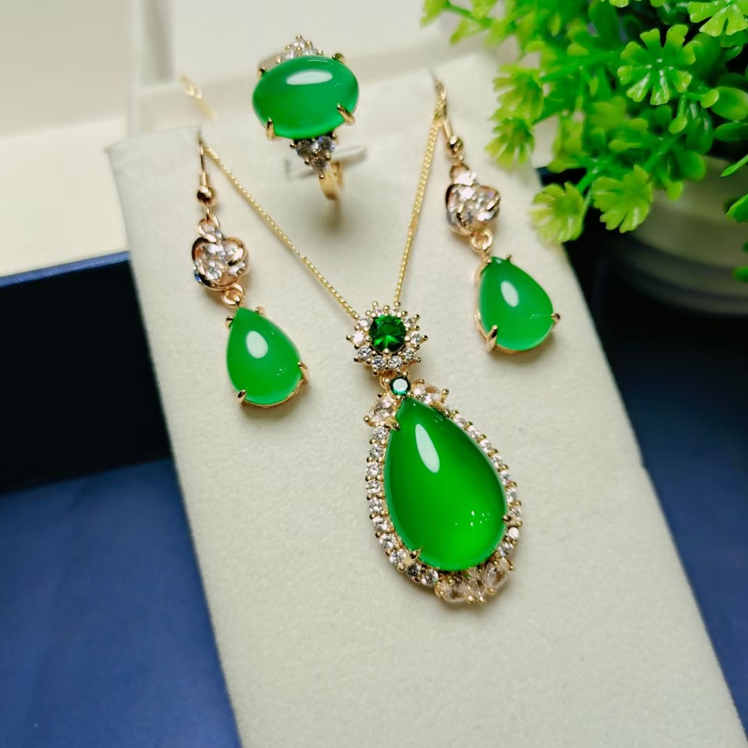 Natural Green Jade 925 Inlay Silver Emerald Zircone penzola con caduta d'acqua Necklace Anelli Oreni Oreni Gioielli Set di gioielli
