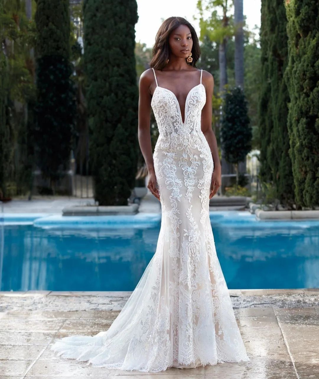 Favolosi abiti da sposa in pizzo sirena abiti da sposa applicati senza sposa con scollo a pezzi di treno staccabile sweep treno vestido de nolia