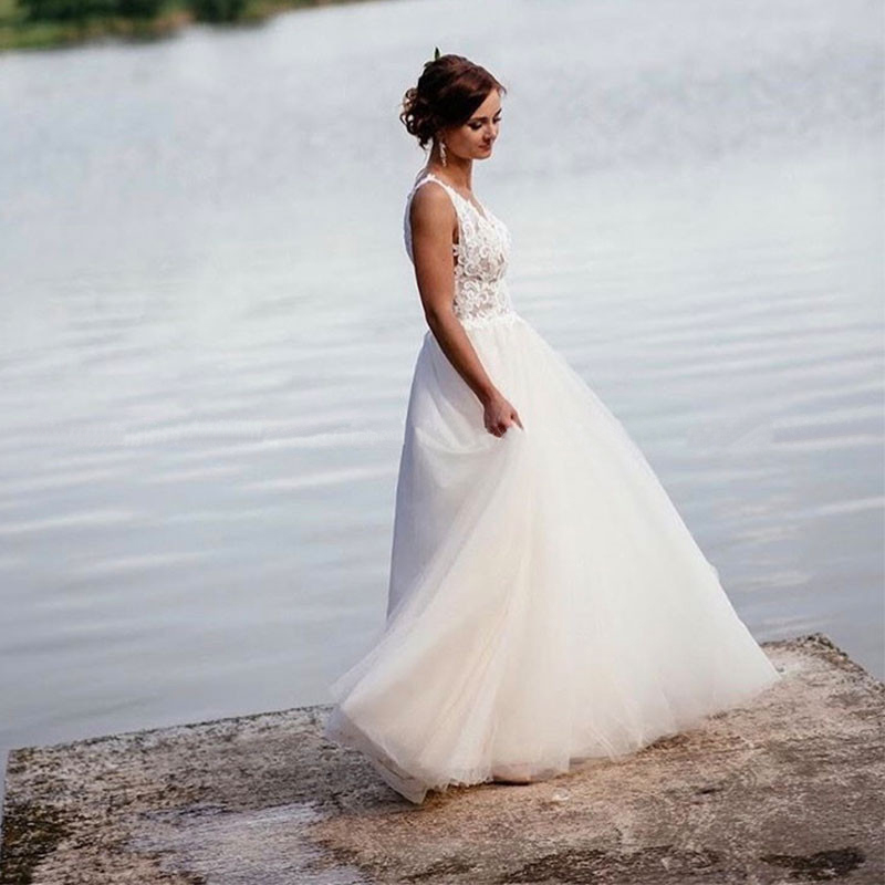 A-Linie Strandhochzeitskleider, Sommer-Boho-Brautkleid mit abnehmbarer Schleppe, rückenfreie Applikationen, Tüll-Hochzeitskleider in Übergröße