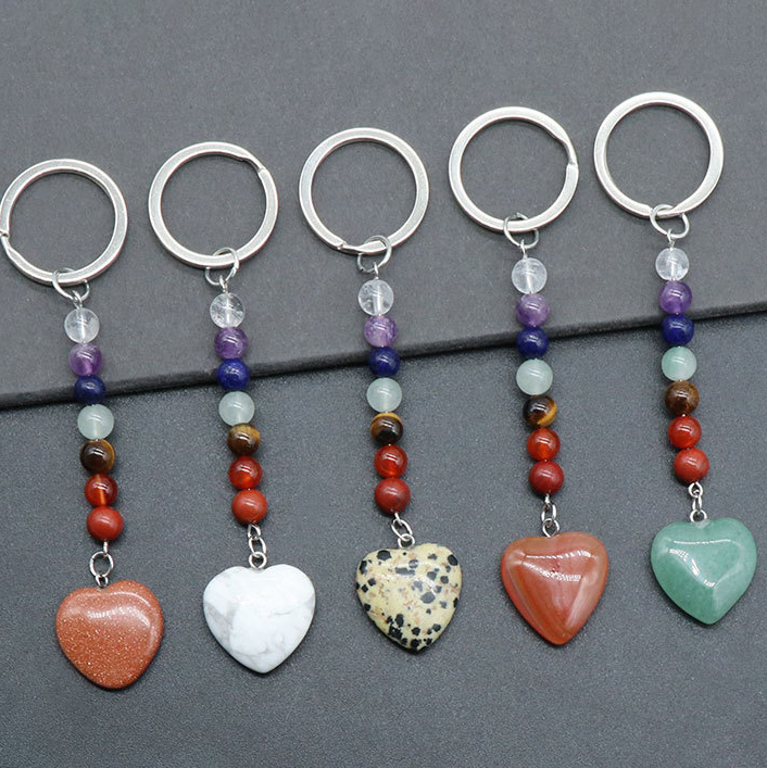 Porte-clés en pierre de cœur d'amour, 7 couleurs, chaînes de perles Chakra, breloques, porte-clés en cristal de guérison pour femmes et hommes