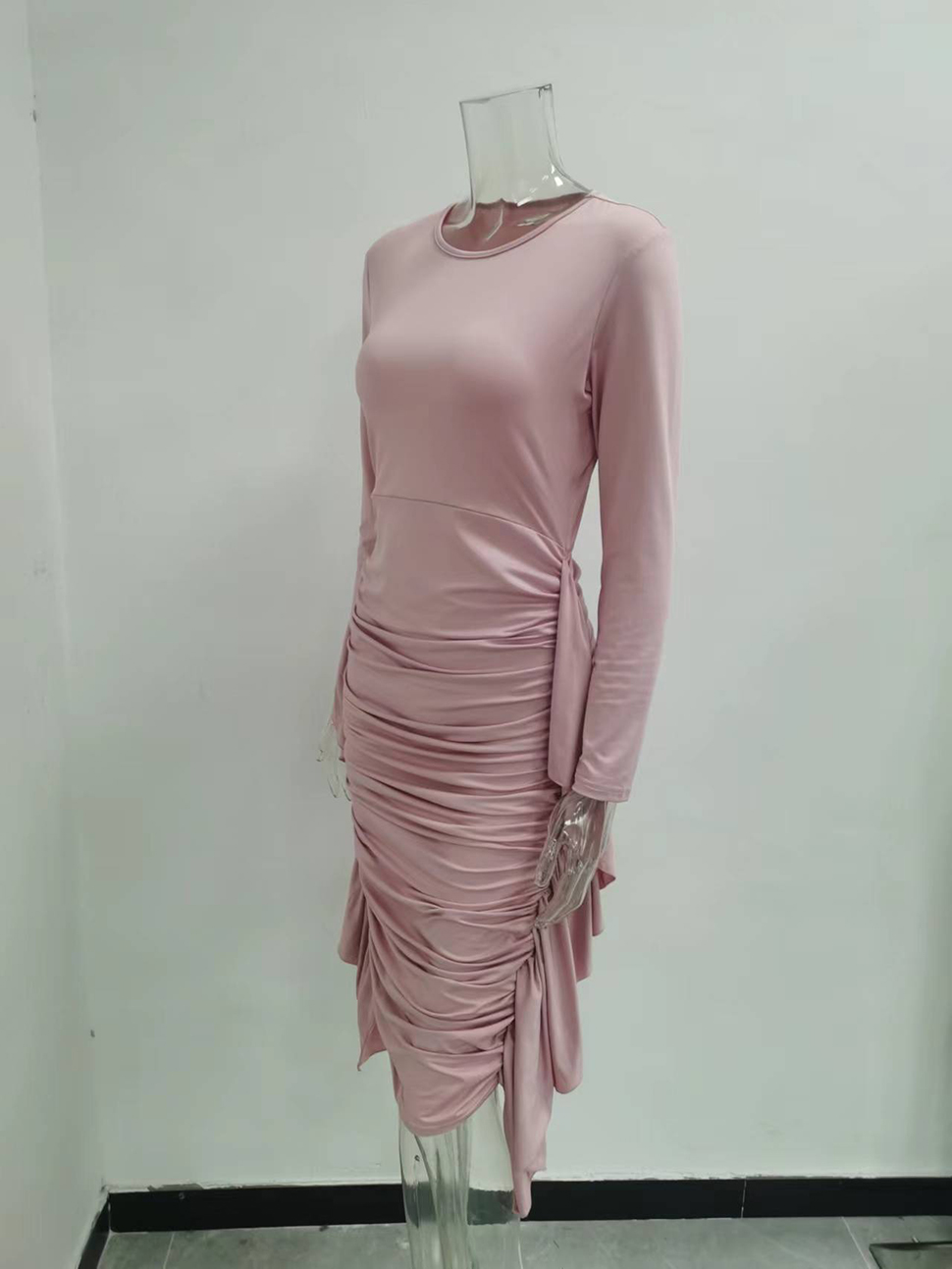 النساء ruched bodycon mini فساتين عادية الصلبة طويلة الأكمام ضيقة ضمادة كوكتيل كوكتيل كوكتيل حفل زفاف الفستان الزفاف بالإضافة إلى الحجم s-5xl