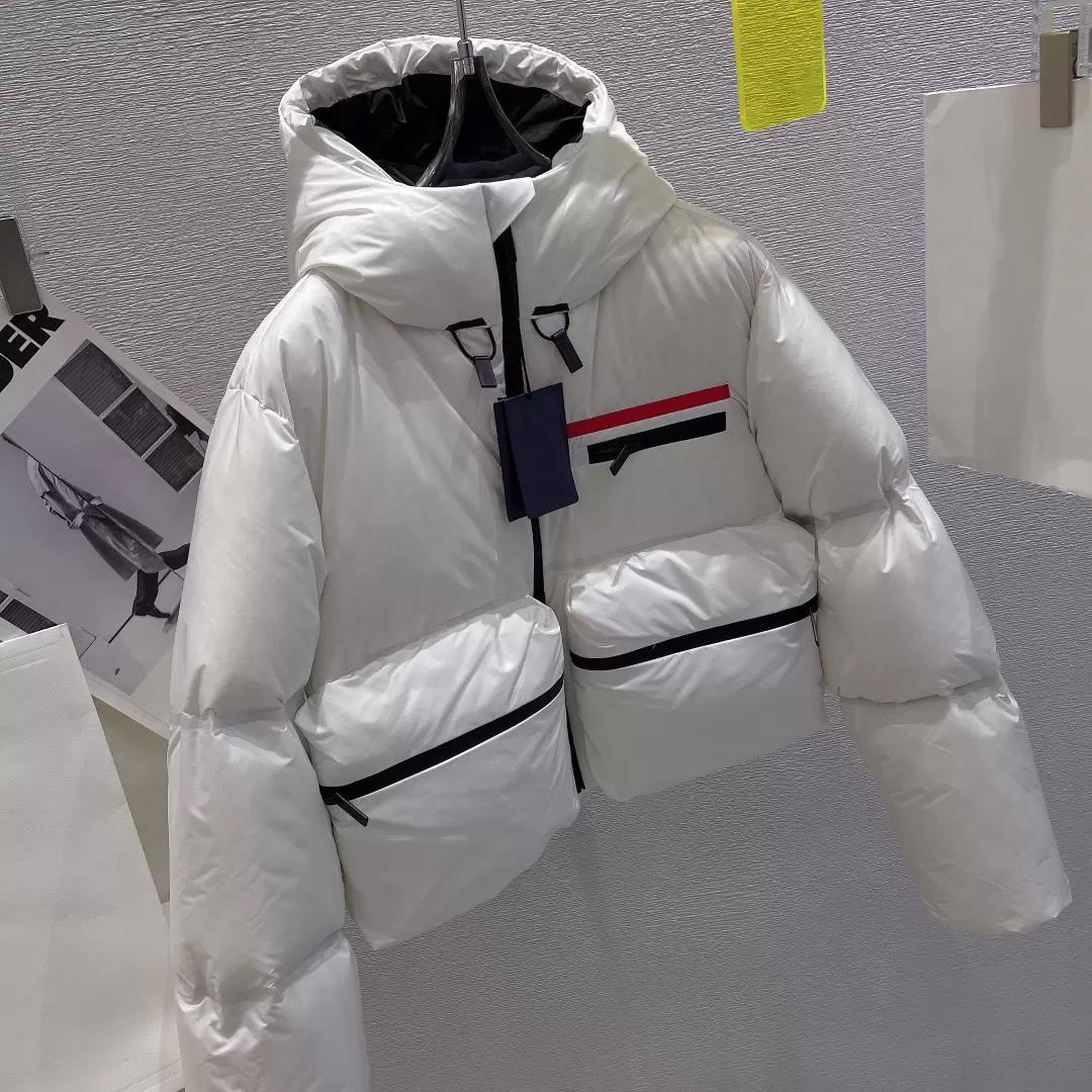 クラシックレタリングのあるレディースダウンジャケットファッションフード付き大きなポケットジャケット冬ウォームショートコートトライアングル3カラーサイズS-L