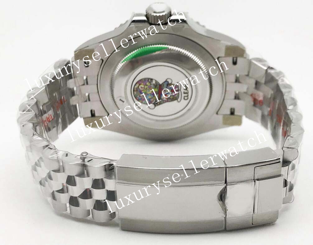 Movimento automatico GMT da uomo Left Super Clean Factory da 40 mm con ponti decorati ETA 3186 Lunetta in ceramica verde nero Stainles213N