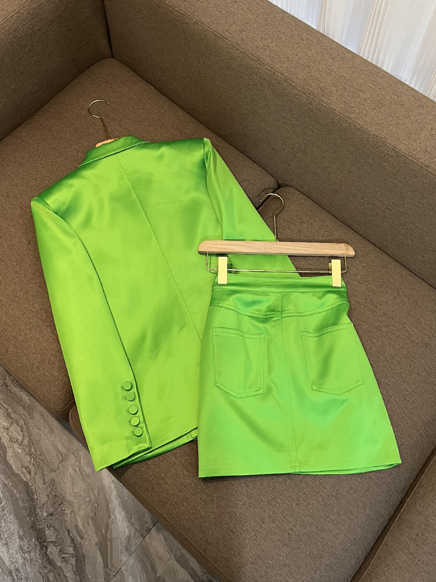 2023 Kolor różowy / zielony Dwuczęściowe zestawy sukienki z długimi rękawami pojedyncze lapelowe Blazery Top High Tail Krótkie garnitury Sets O3A092242