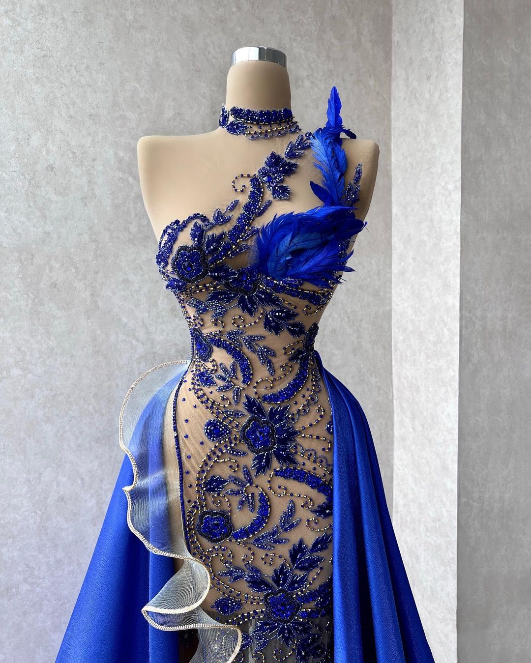 Изысканные голубые перья платья выпускные платье