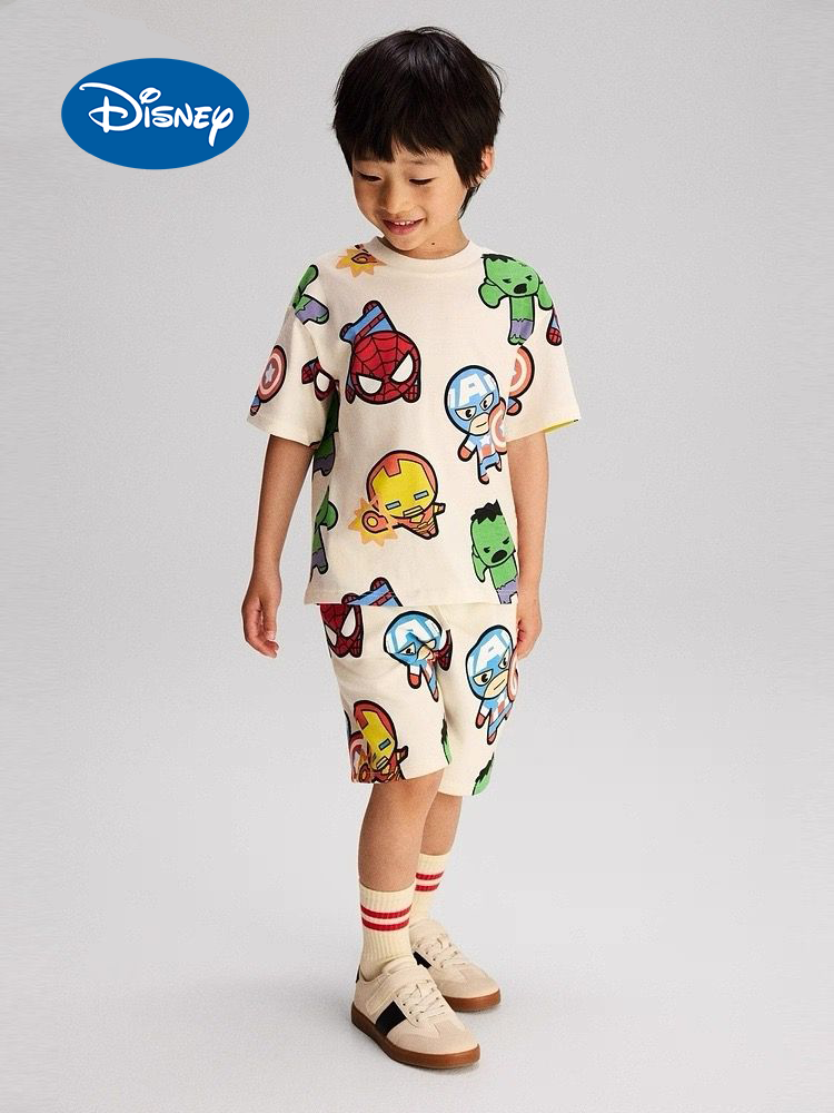 Disney clothes vs dressy outfits: Which is better for kids at