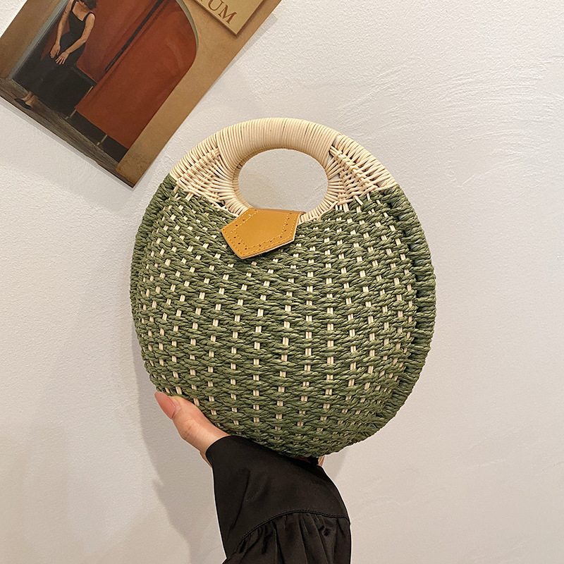 Rattan handbag vs raffia bag: Does it really matter which one you ...