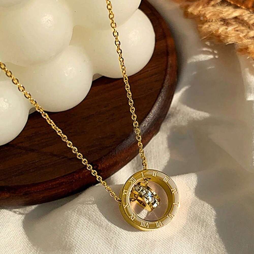 Roman Greek Necklaces: Is one style *actually* more authentic