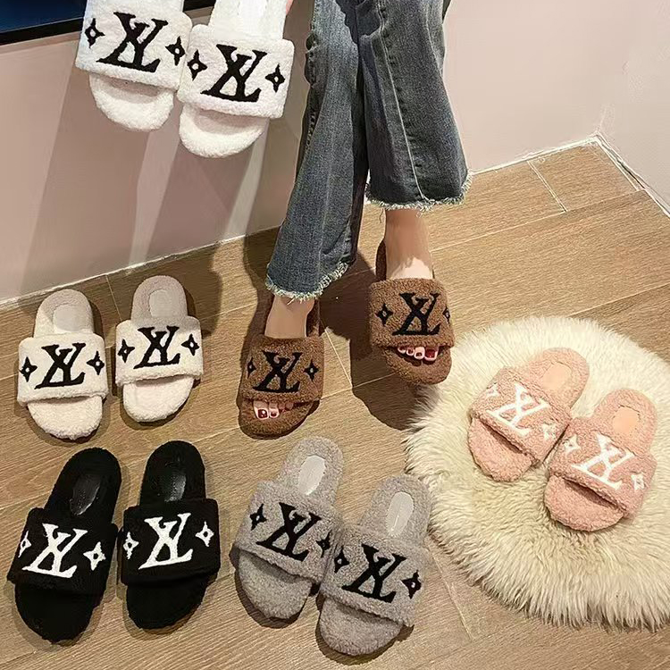 Affordable and stylish slide replicas popular on Reddit forums