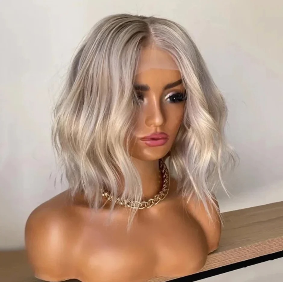 Ombre Platinum Blonde Short Bob Body Wave Wig detail view 3