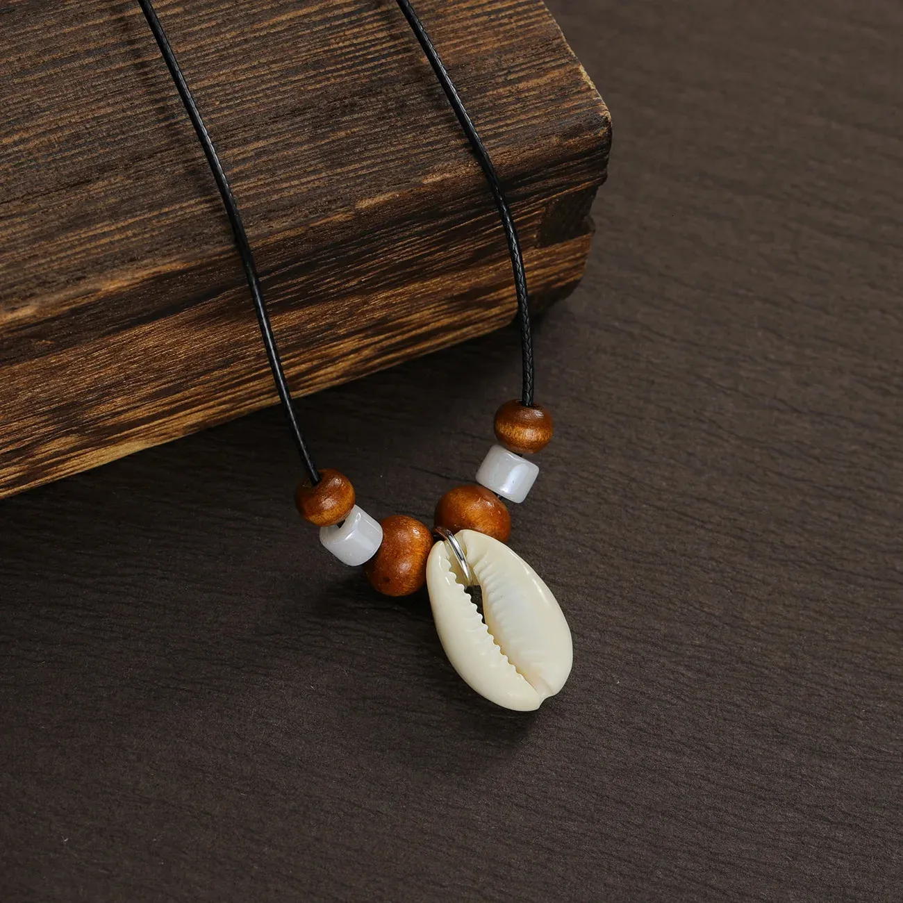 Collana Lunga In Legno Naturale 8 Mm – Perline In Legno African Fatte A Mano
