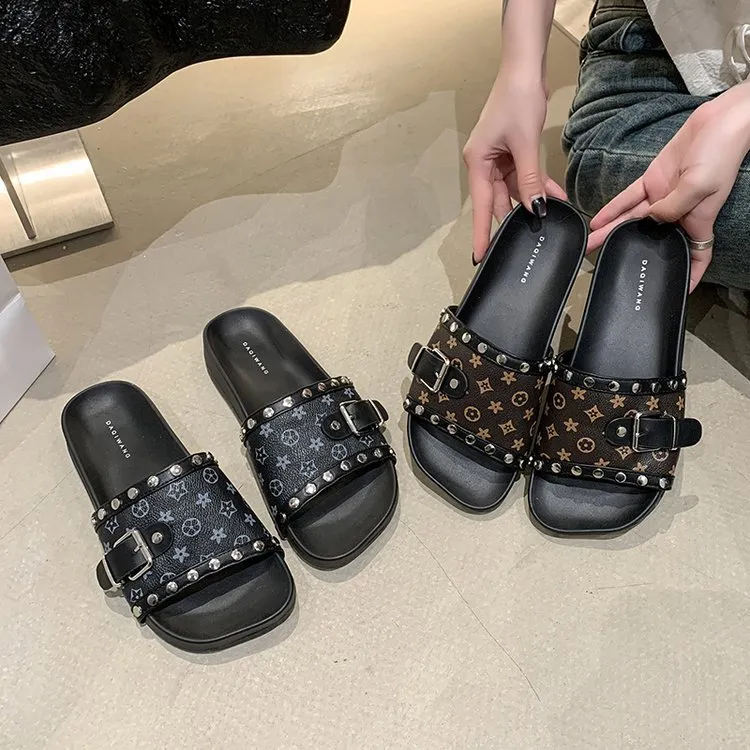 Cross Border New Metal Buckle Slip On Sandals Fashionable And Versatile Multi Color Flat Bottomed Outerwear Style_voghion.com
