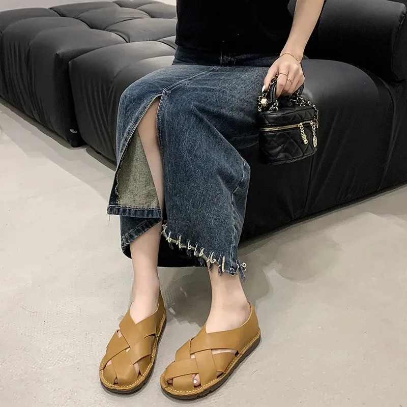 Womens Summer Flat Round Head Geometric Baotou Slippers Casual Comfortable Soft Soled Non Slip Sandals 260104_voghion.com