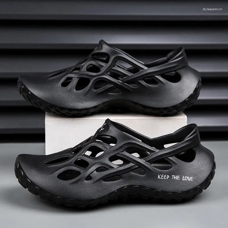 Comfortable Men's Outdoor Sandals Breathable Non-slip Beach Shoes_voghion.com