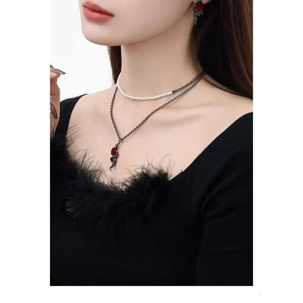 Rose Flower Stud Earrings With Silver Needle For Sweet Cool Girls_voghion.com