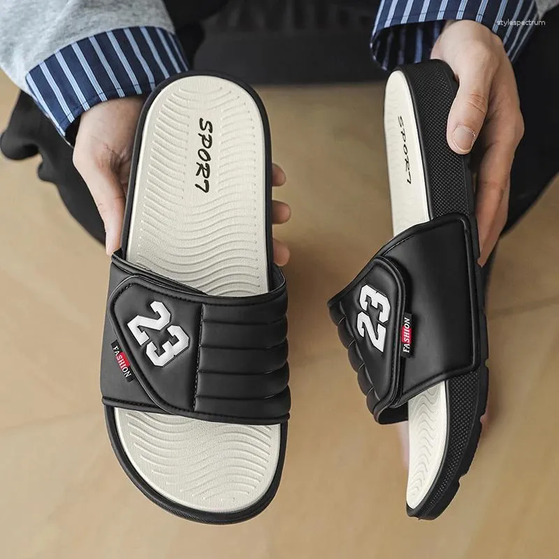 Mens Comfortable Beach Sandals And Versatile Casual Flip Flops_voghion.com