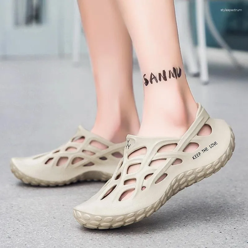Comfortable Men's Outdoor Sandals Breathable Non-slip Beach Shoes_voghion.com