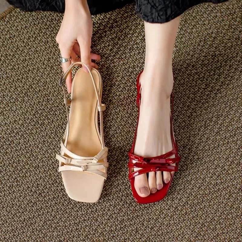 Square Flats Elegant Temperament Patent Leather Lightweight Non Slip Fairy Shoes Bow Buckle Open Toe Sandals 260104_voghion.com