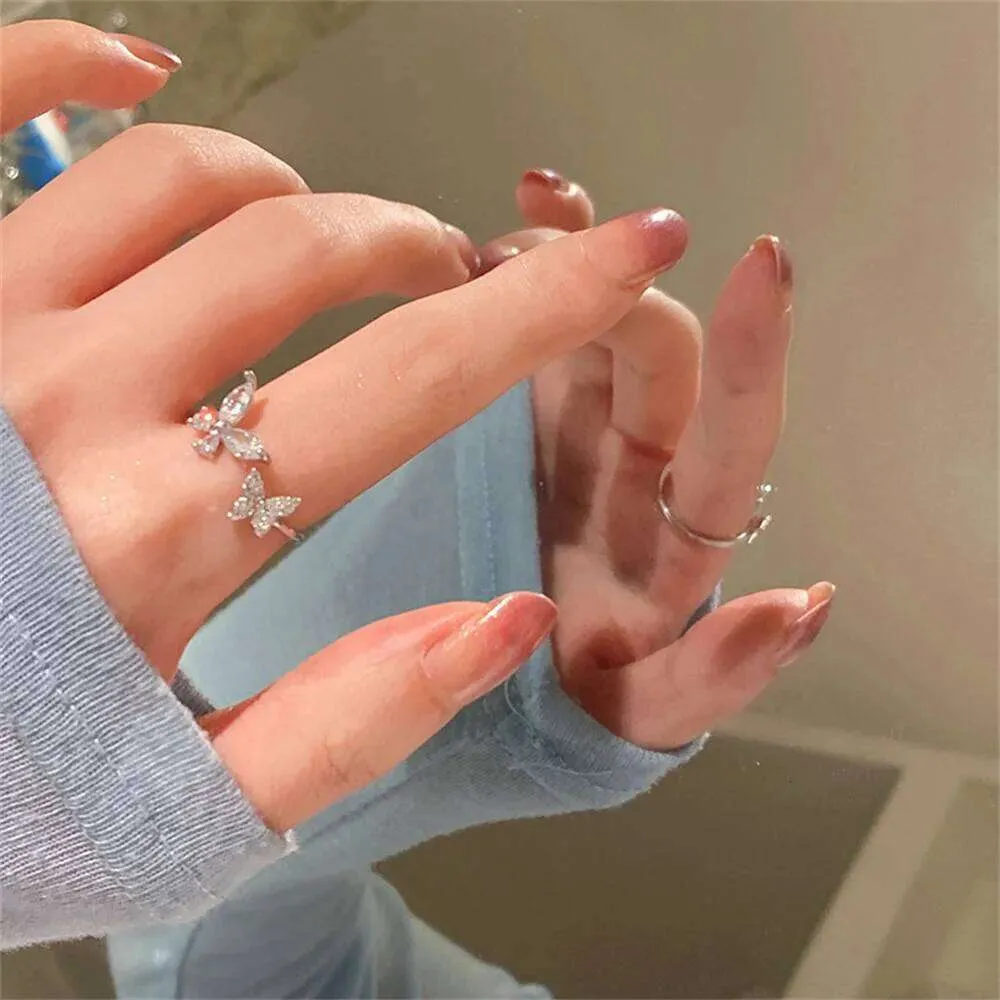 Fashion Adjustable Open Acrylic Crystal Butterfly For Women Kpop Silver Color Zircon Finger Ring Party Jewelry Wholesale_voghion.com