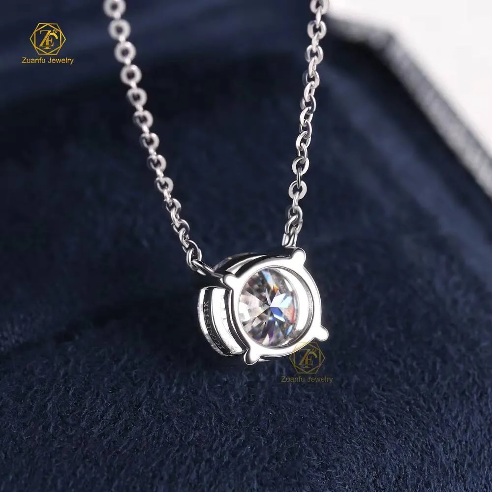 Schlichter Partyschmuck aus 925er Sterlingsilber mit vier Krappen, rundem Brillantschliff, 8 mm, 2 Karat Moissanit-Anhänger._voghion.com