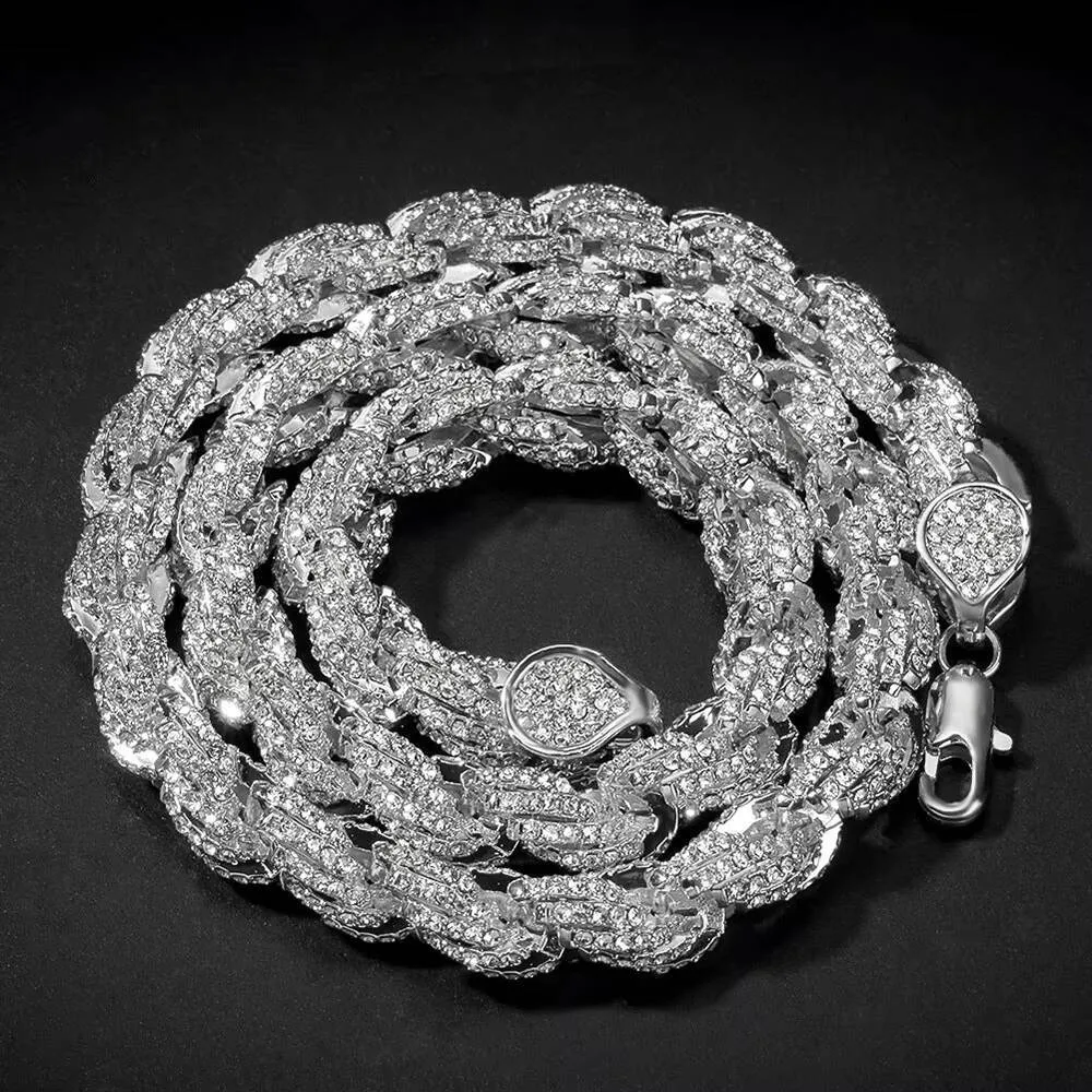 Collana da donna NUOYA Iced Out Jewelry con catena a corda da 8 mm e diamanti, personalizzata in argento 925._voghion.com