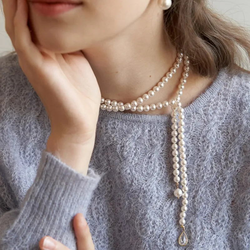 Collier Long En Perles Vénitiennes Anciennes - Blanc - Longueur 26 Pouces - Marque East Oasis - Occasion