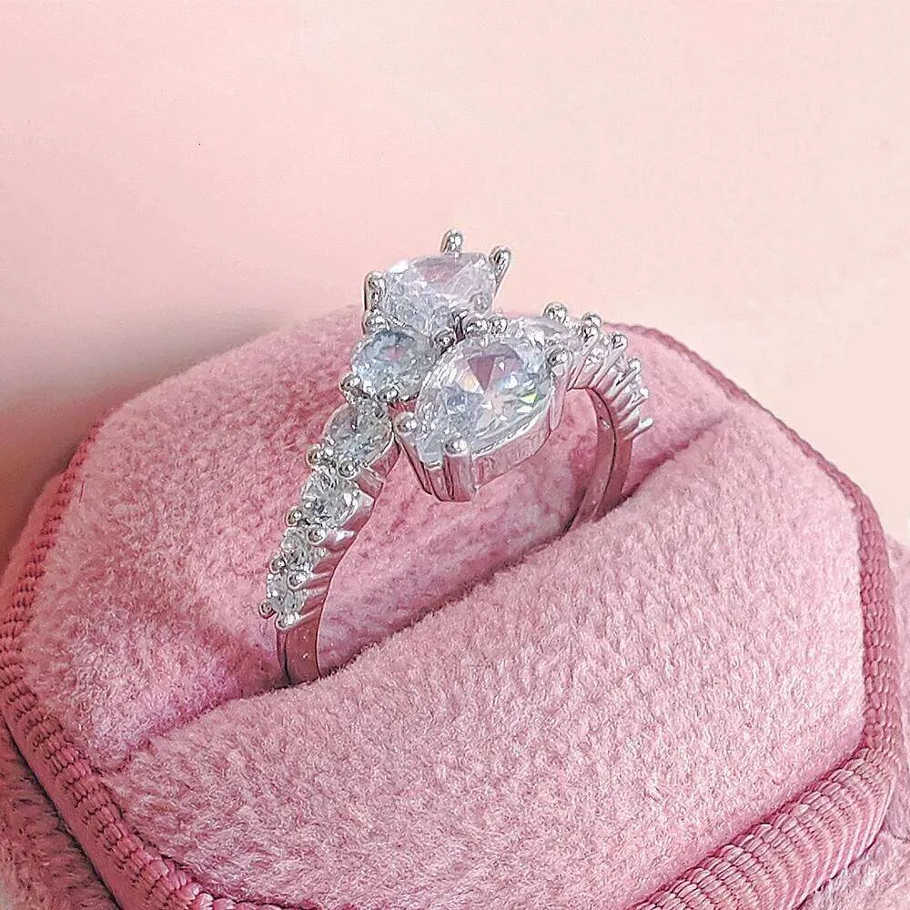 Einzigartiger Verstellbarer Designer Ring In Silber Für Damen_voghion.com