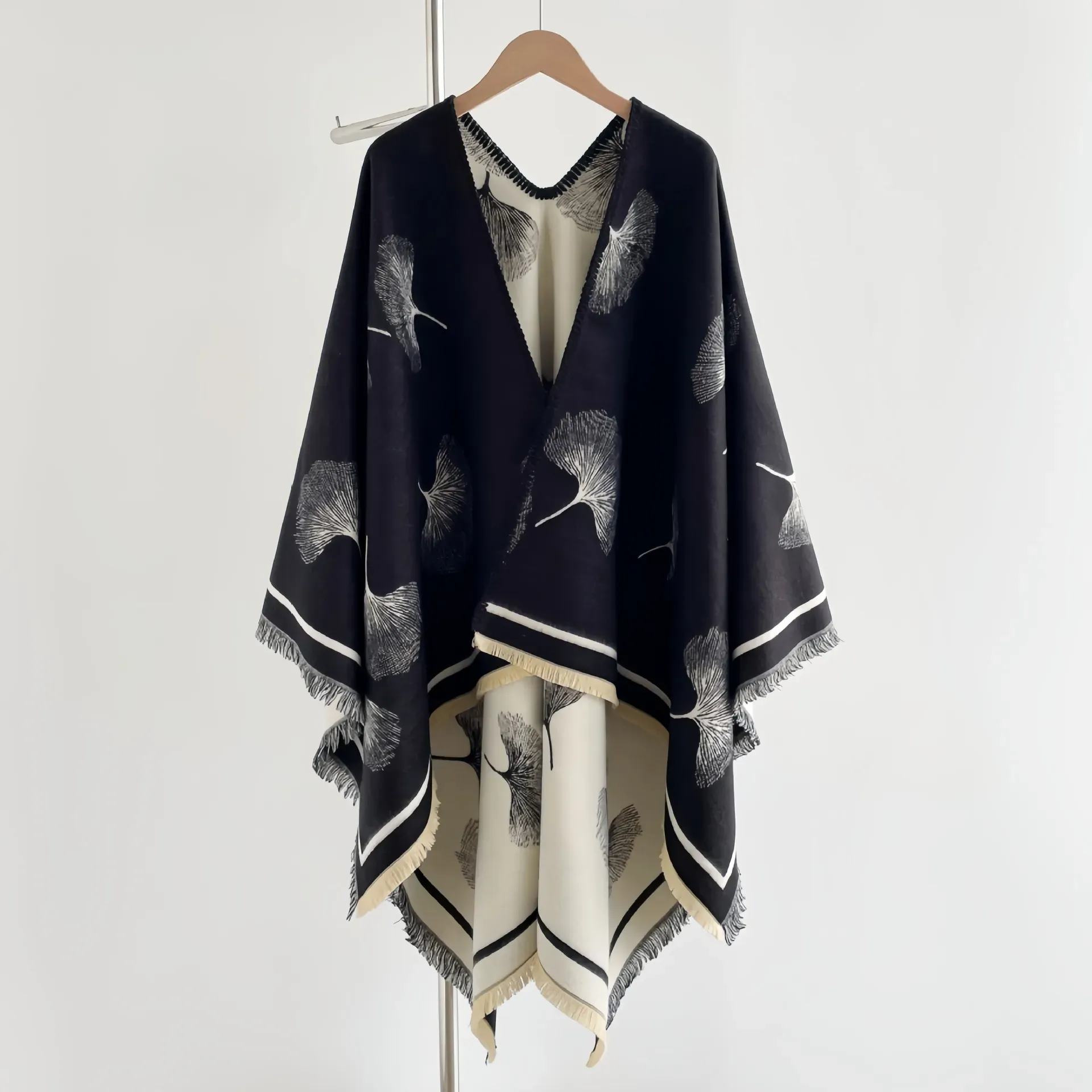 Free Shipping Designer Scarves Fashionable Versatile Shawl Autumn Winter Ginkgo Leaf Knitted Scarf Split Cape Cloak_voghion.com