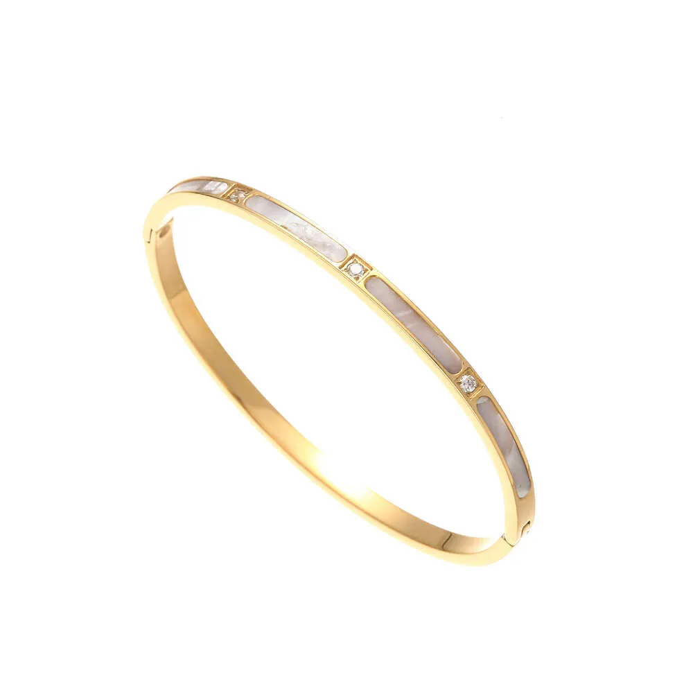 Elegant Geometric Bangle Bracelet 18k Gold Plated Titanium Steel_voghion.com