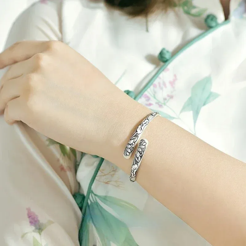 ヴィンテージ 925 タイシルバー蓮の花カフブレスレット女性用 を