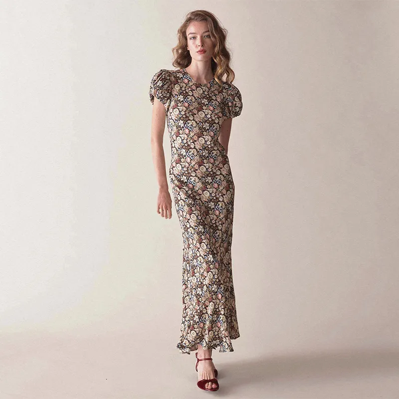 Fashionable Urban Luxury And Sexy Womens Dress New European Style Silk  Printed Elegant Long Dress French Retro Puff Sleeves Fitted Dress From  31,45  | DHgate