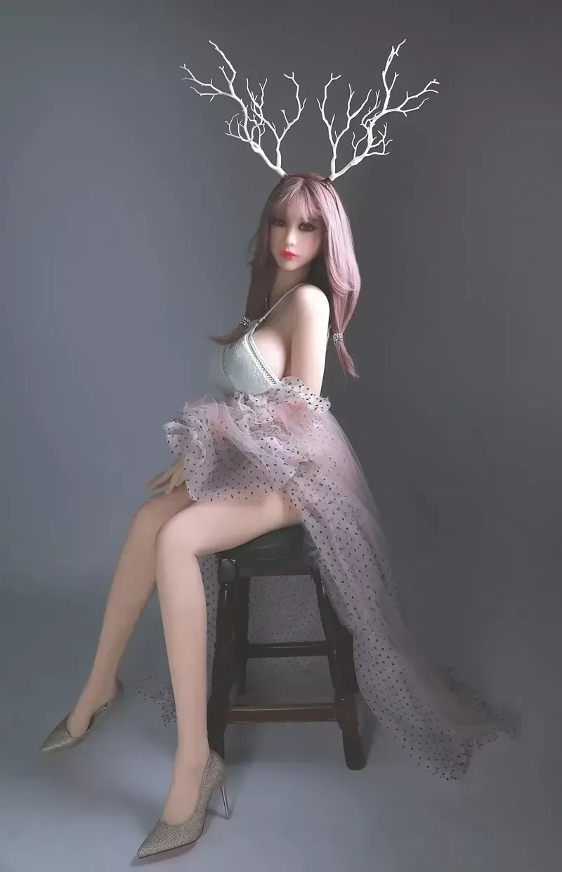 sex doll 158cm The Sex Abuse Scandal That's Rocking Miss Hall's, an Elite Berkshires  Boarding School for Girls main image 0