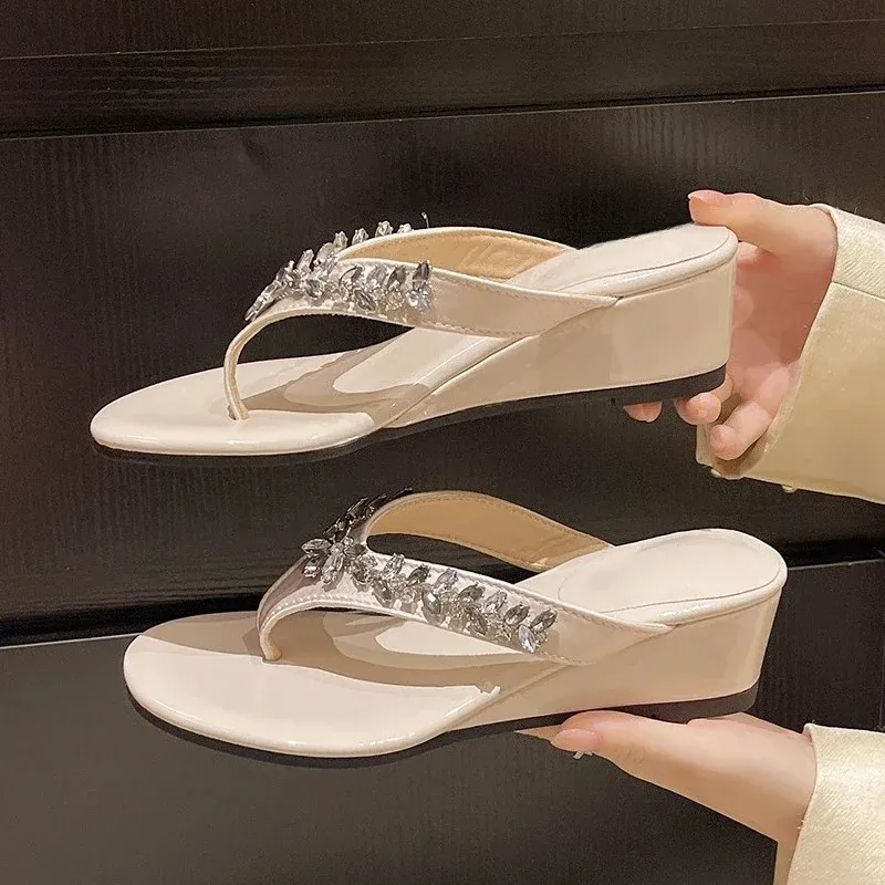 Flip Flops Women Summer Round Toe Temperament Soft Sole Non Slip Kitten Heel Wedge Rhinestone Sandals 260112_voghion.com