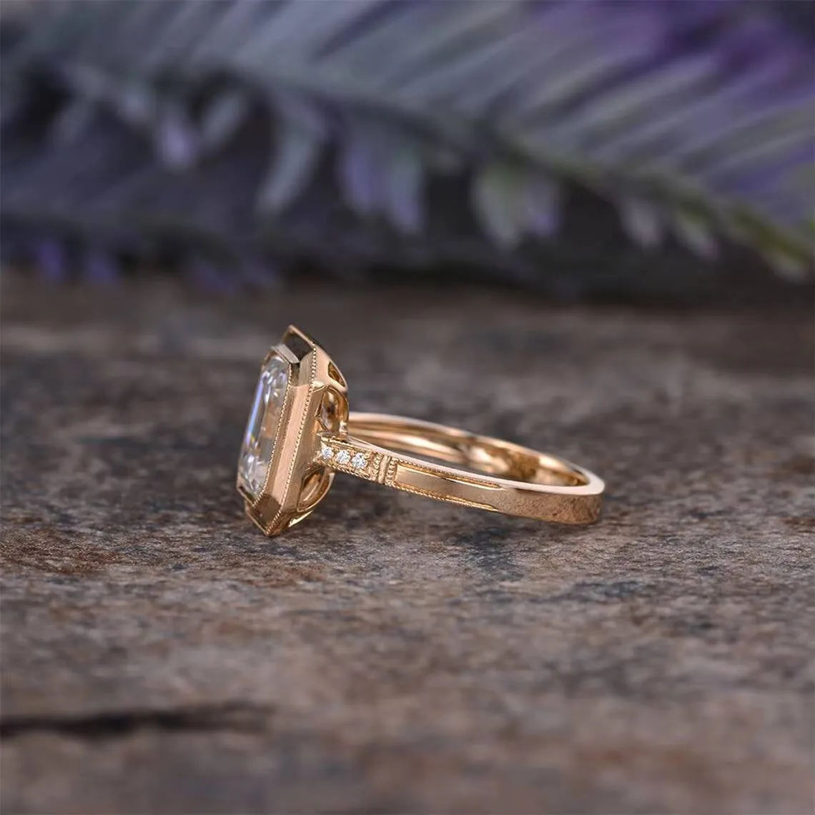 Vintage ring, 10k goud, 25ct smaragd, verlovingsring en moissanite ringset._voghion.com