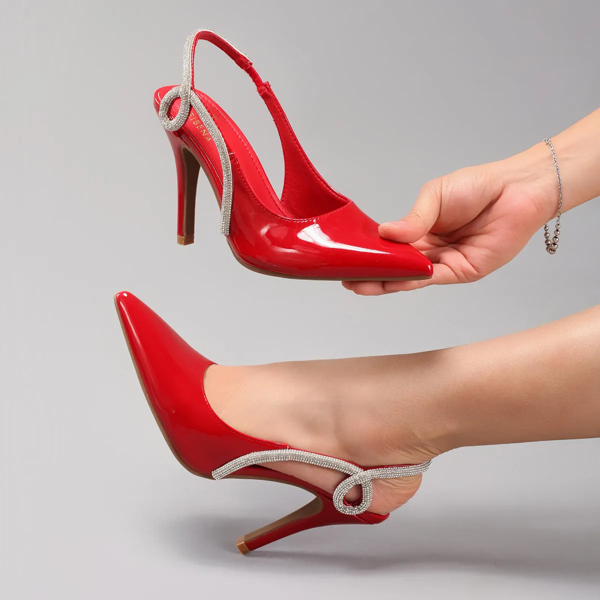 Luxury Premium 2026s New Hots Crystal Embellished Pointed Toe Slingback Sandals Women's Evening Wedding Party Heels_voghion.com