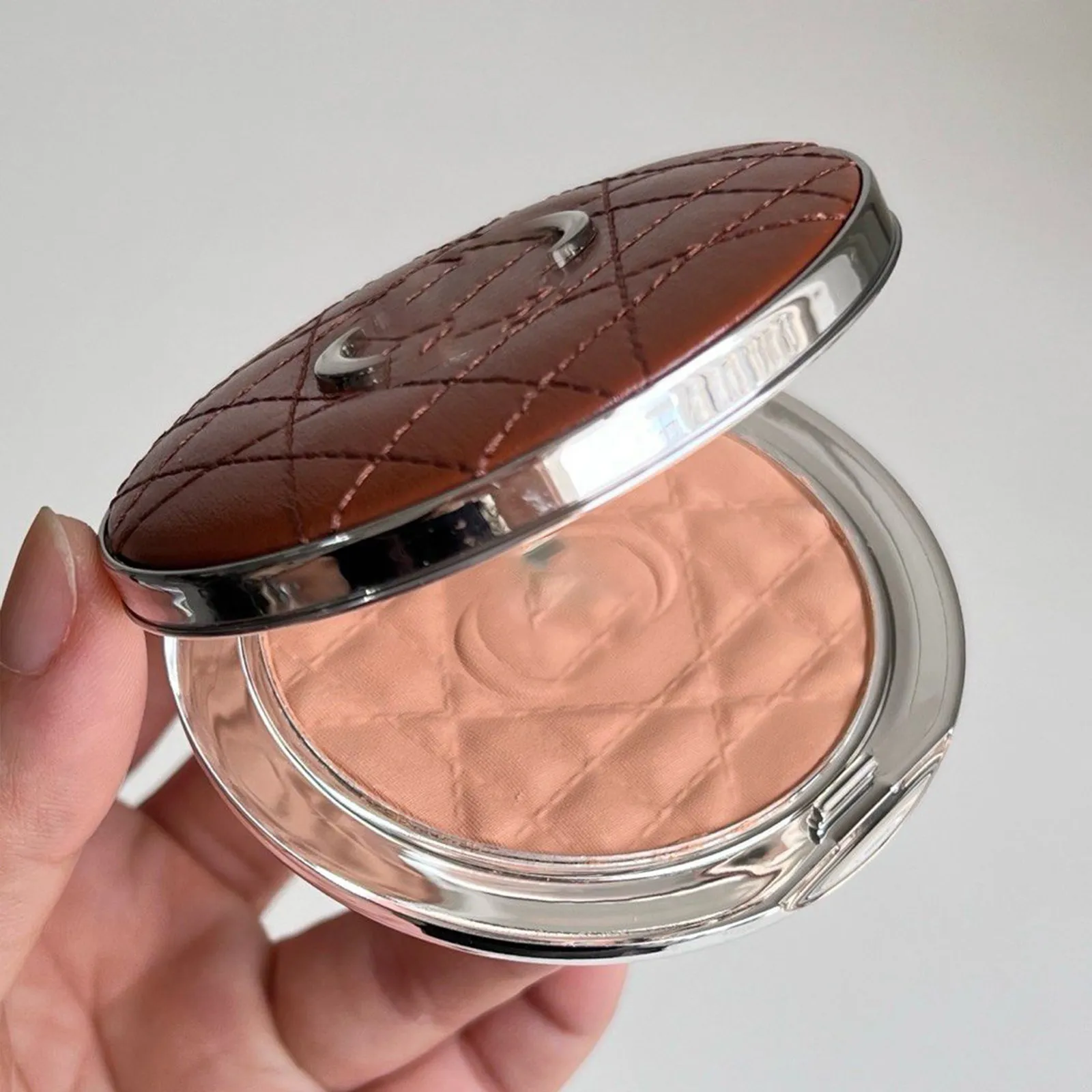 Bronze Long Wearing Matte Pressed Powder 9g  ... 