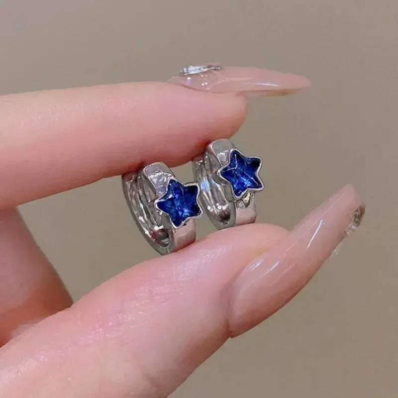 Mini orecchini creativi a forma di stella, orecchini a cerchio con zirconi color argento, gioielli per le vacanze, feste e fidanzamenti._voghion.com
